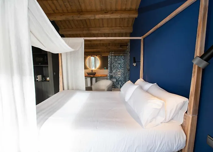 Mochoruralhome Ulldemo Suite